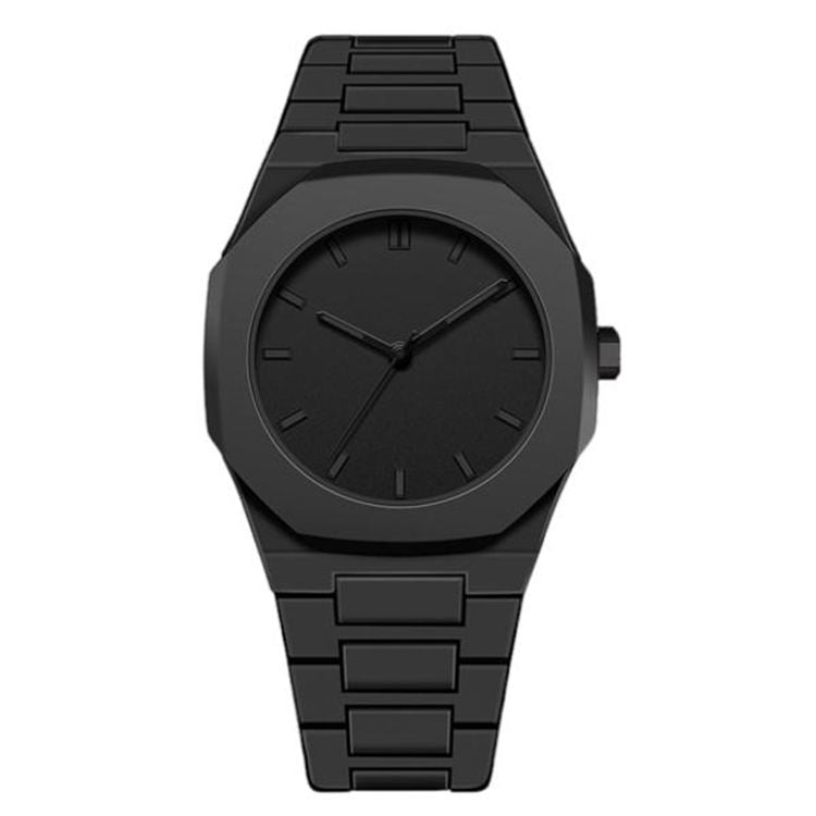 Montre Noire en Polycarbonate – Étanche et Élégante